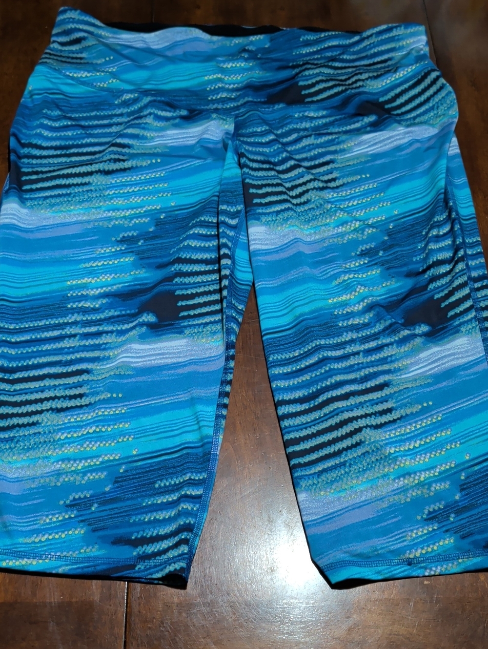 Women's Size 2X Simply Emma Cropped Athleisure Exercise Leggings. Like New